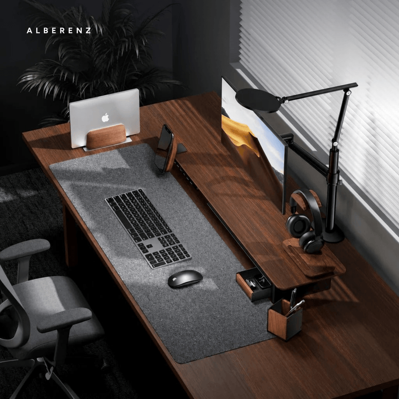 Lot : rehausseur d'écran en noyer + chargeur MagSafe + support pour ordinateur portable + support pour tablette + support pour casque audio